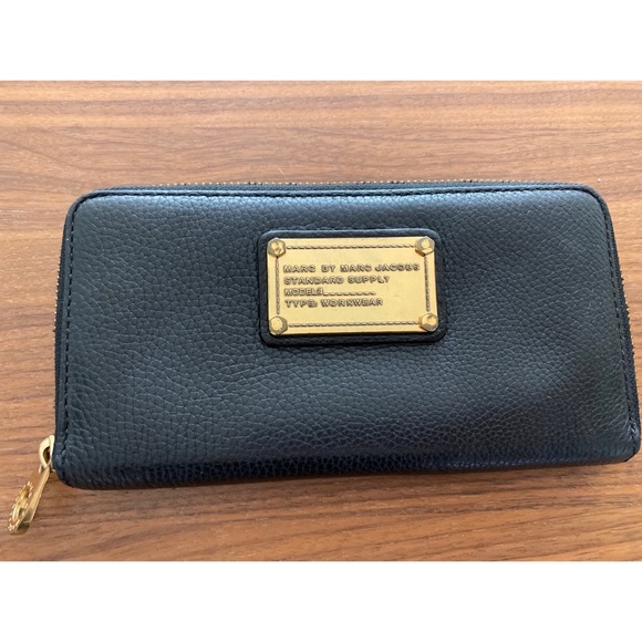Marc by Marc Jacobs Classic Q Slim Wallet